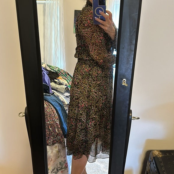 Gorgeous printed dress from Misa - Picture 3 of 5